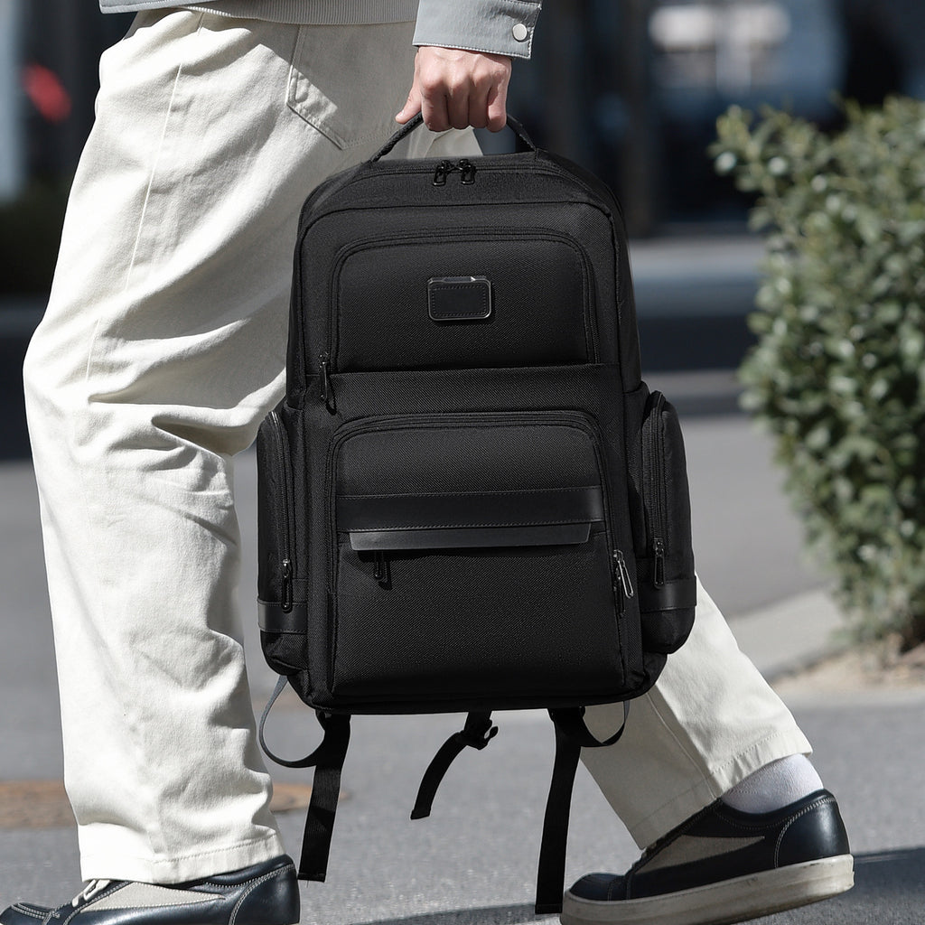 Advanced Men's Backpack New Retro Light Luxury Commuter Computer Bag 15.6-inch Large Capacity Travel Backpack