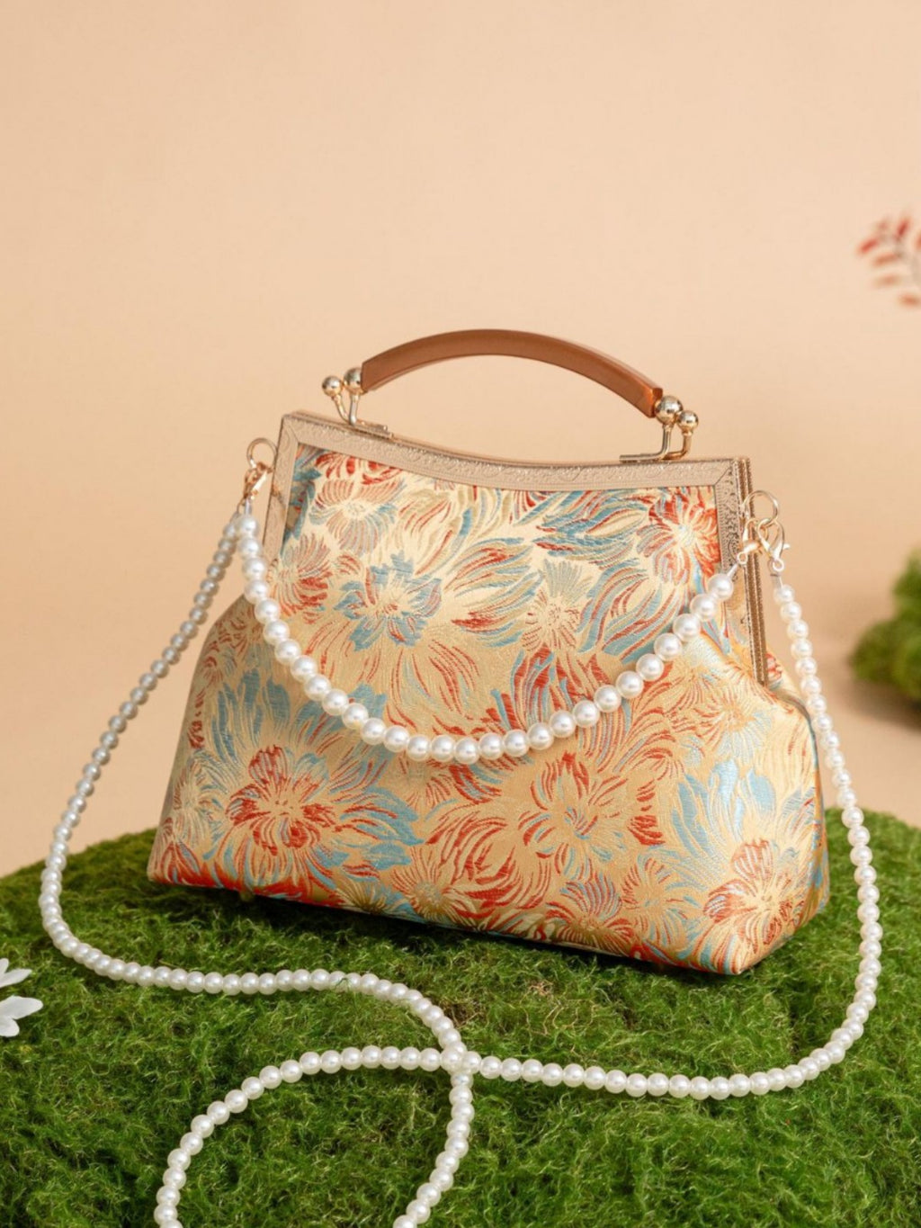 Handbag, finished product, Chinese style Song brocade and Chinese style cheongsam bag, retro Hanfu single shoulder crossbody bag, versatile chain small square bag