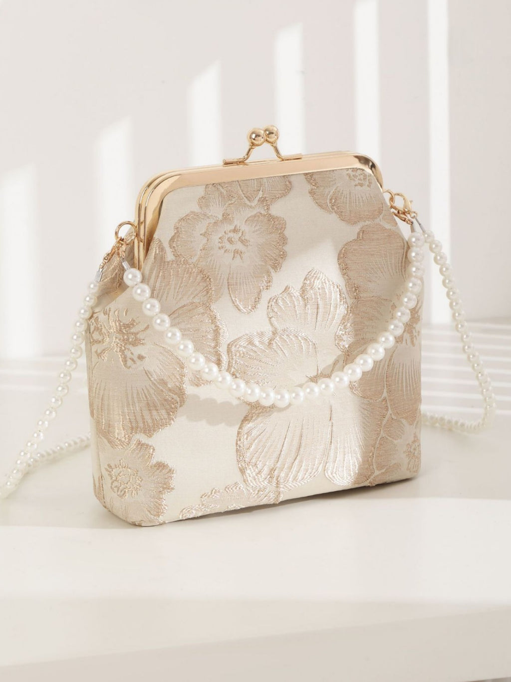 2025 New Ancient Style Mouth Gold Bag with Rich and Noble Flower Pattern Women's Cross Shoulder Evening Dress Cheongsam Bag Mobile Phone Chain Small Square Bag