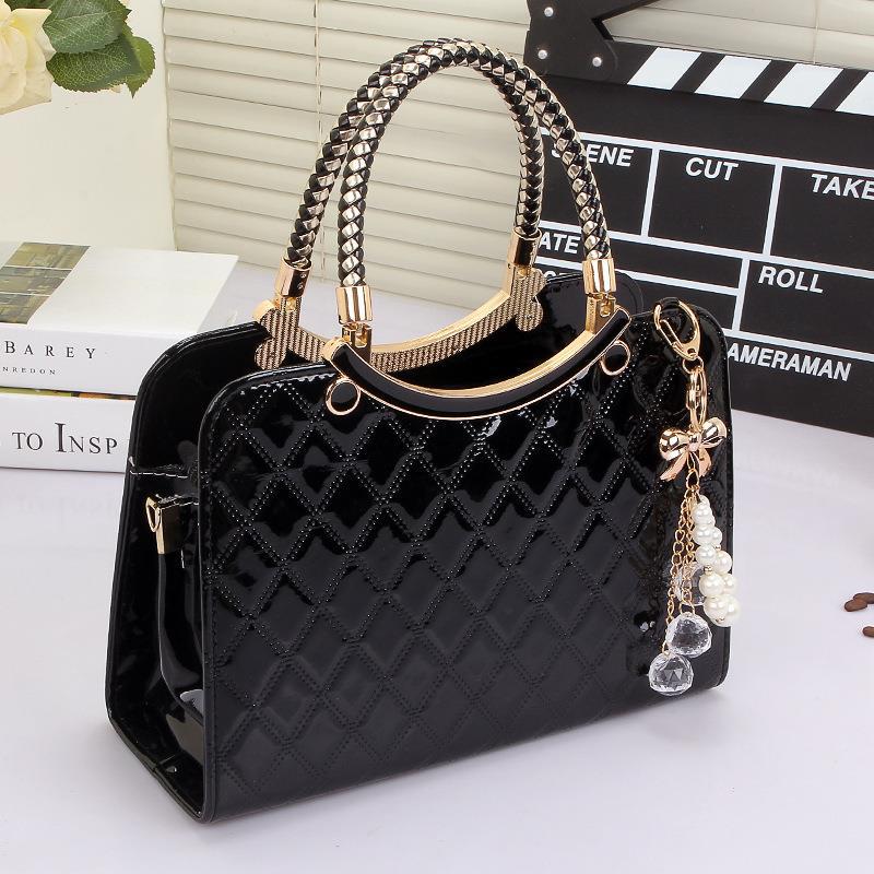 Handbag 2026 new women's bag red wedding bag European and American women's bag crossbody bag light luxury high-end tote bag
